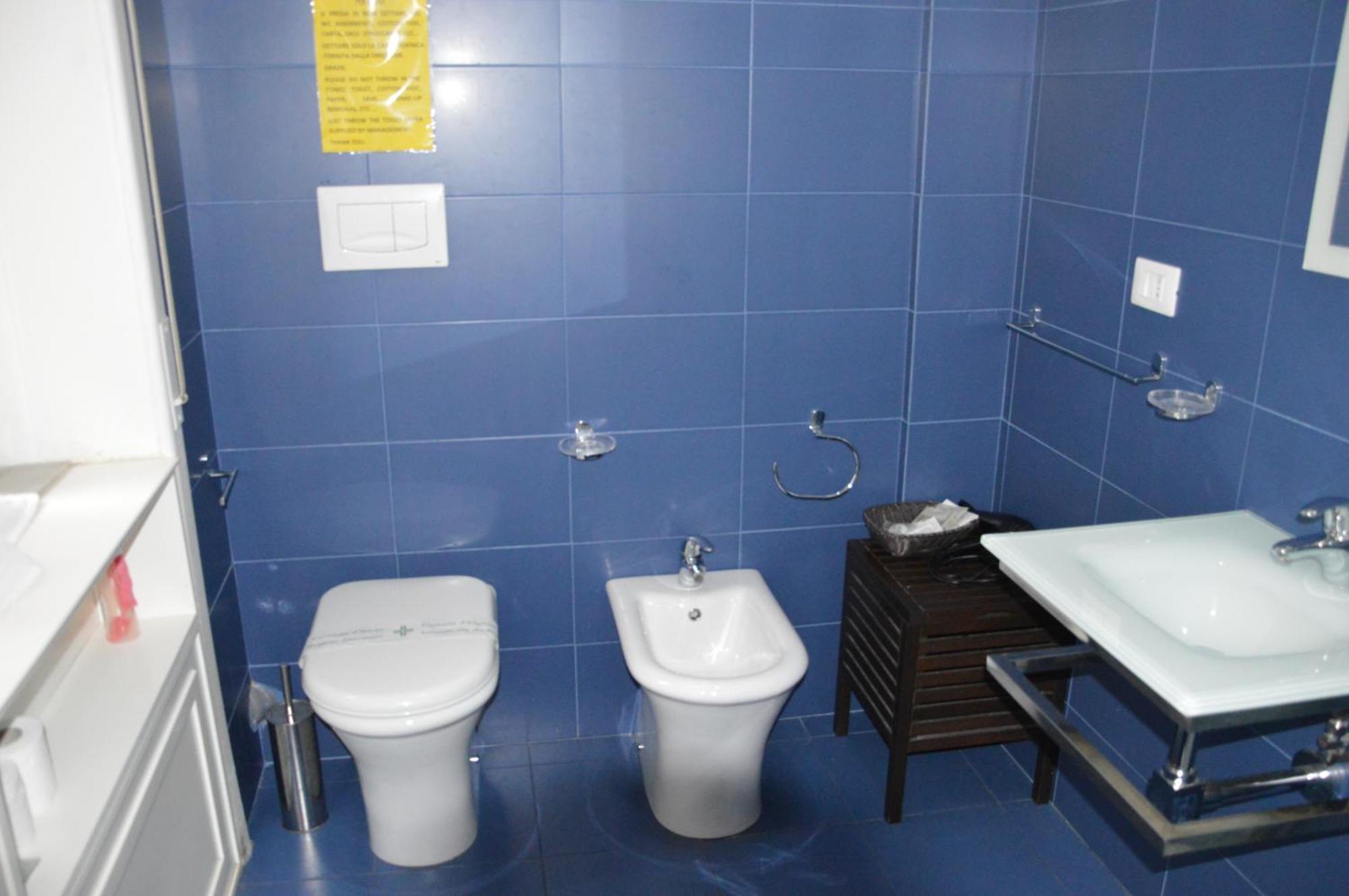 B&B Acquamarina Salerno Pokoj fotografie