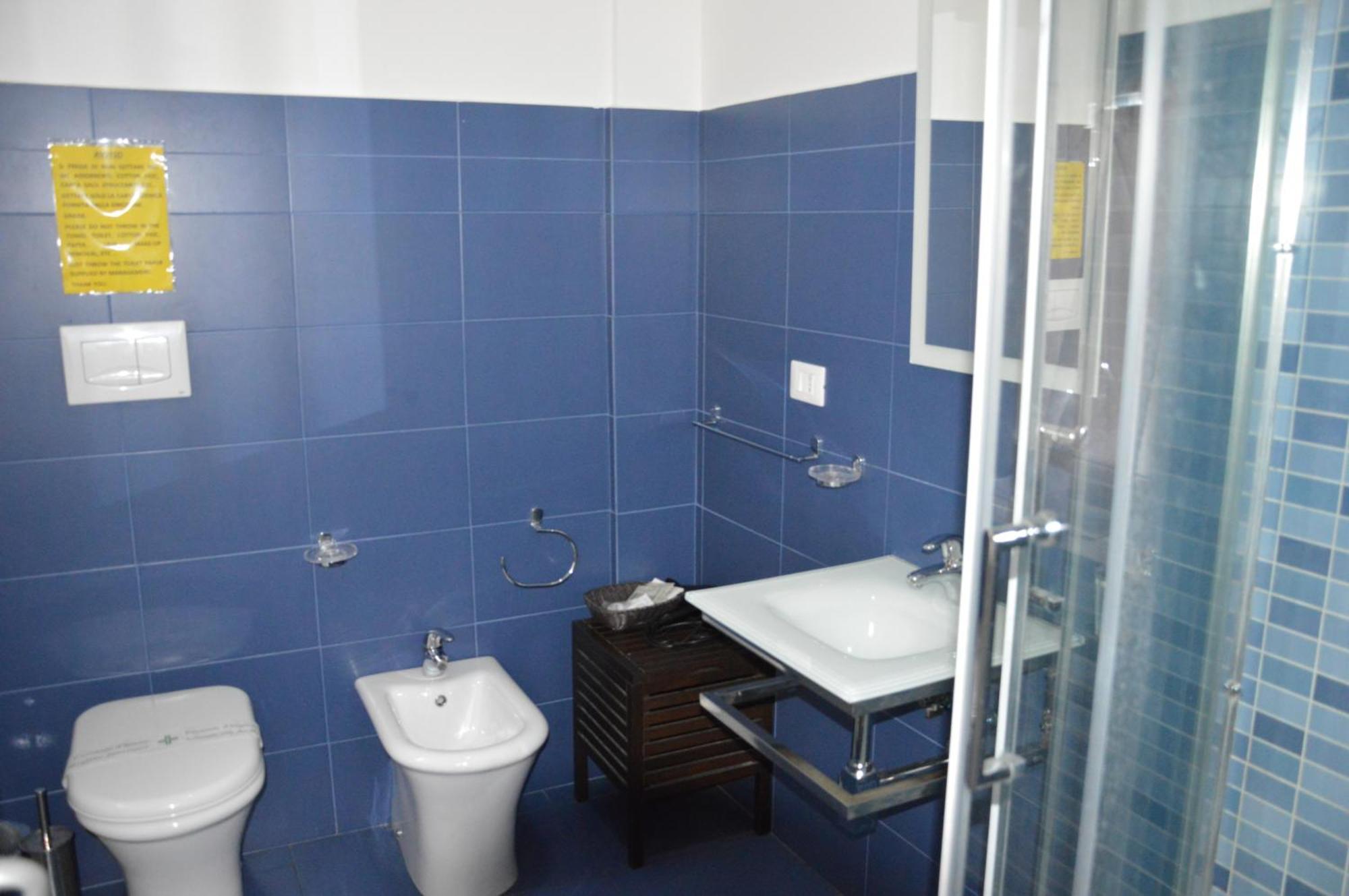 B&B Acquamarina Salerno Pokoj fotografie